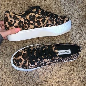 Steve Madden Platform Sneakers!!